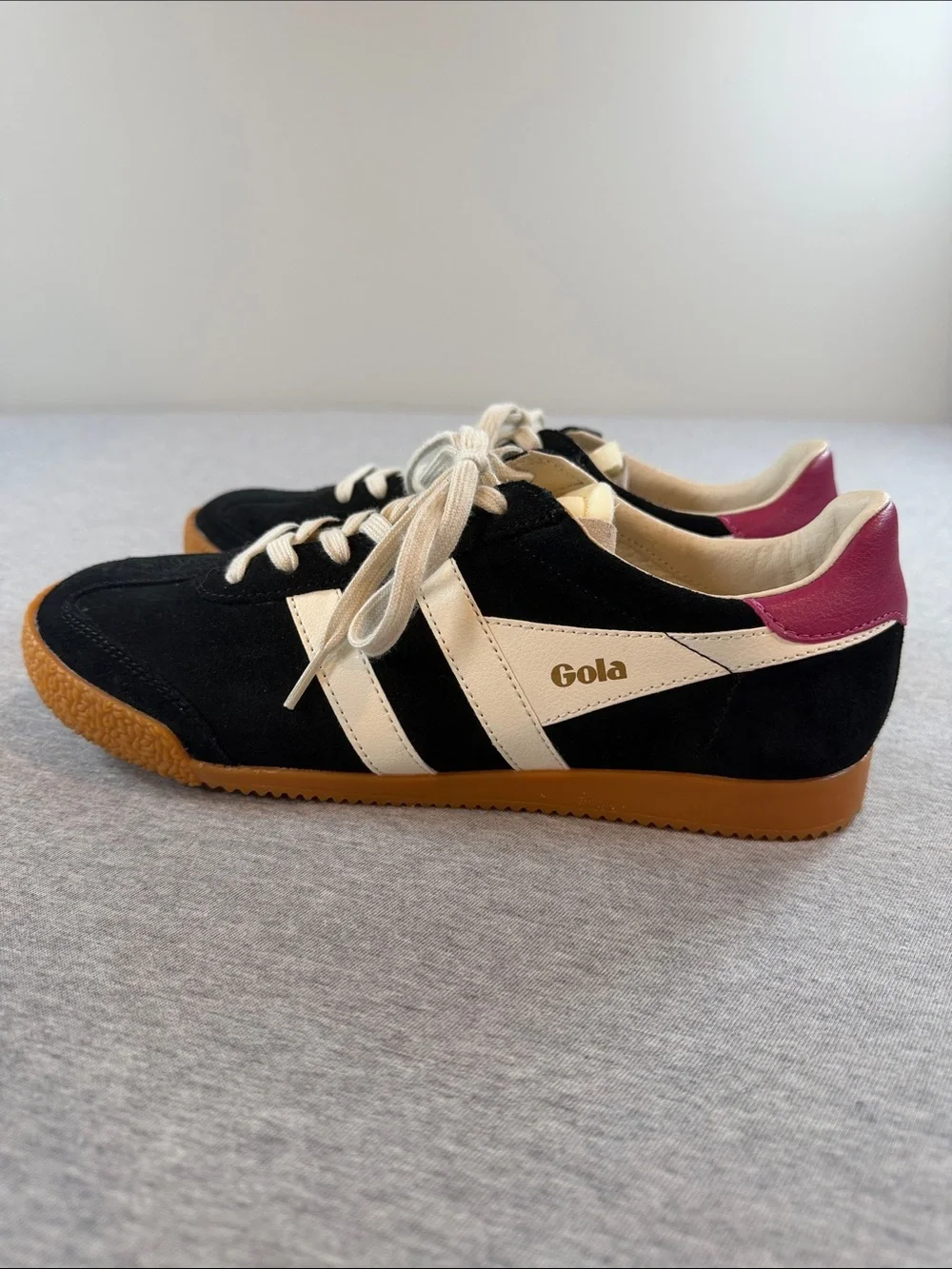 Gola Classics Elan Sneakers Black Leather Fuchsia Heel
